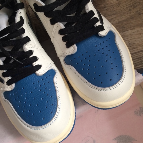 Air Jordan 1 OG TS Fragment Size 9.5 - Picture 2 of 10